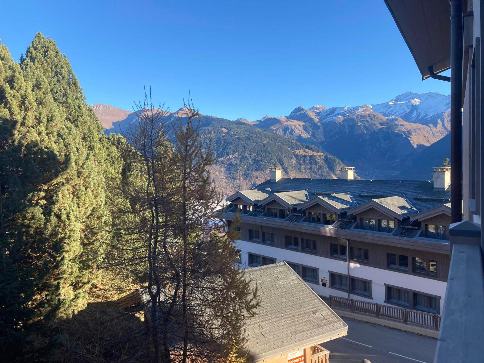 Apartment Moderne Avec Wifi Et Parking Sous-terrain A Village - Fr-1-562-28 Courchevel